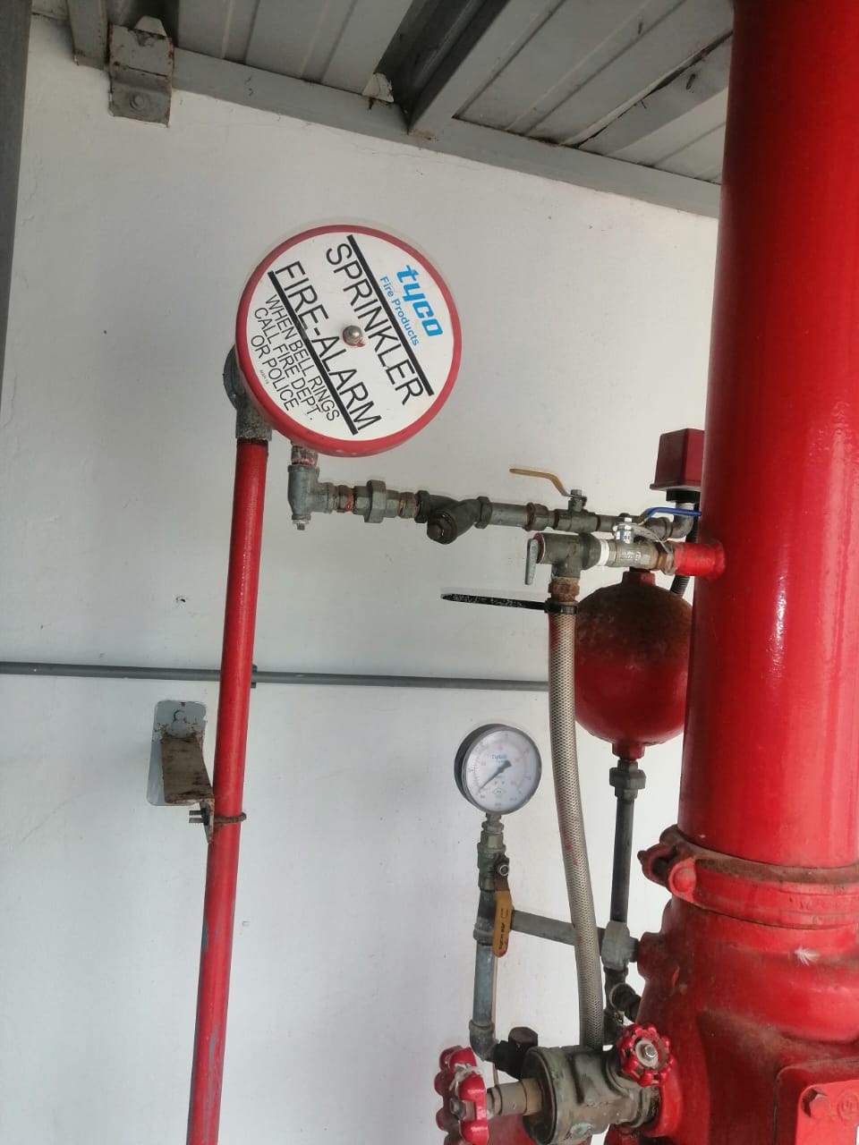 Vannes et tuyaux de protection incendie